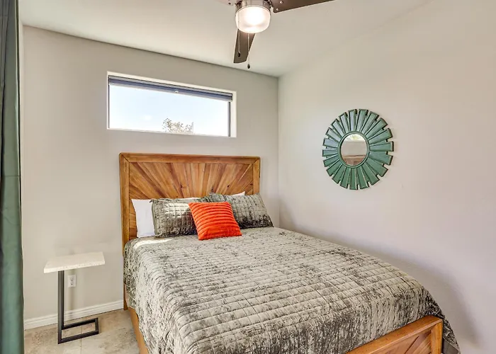 Pet-friendly Lhc W/ Temp-controlled Pool! Holiday home *